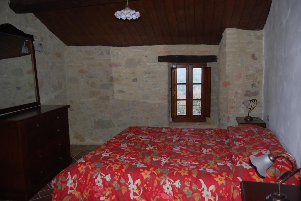 Castello Di Cisterna Aparthotel Gaglietole Εξωτερικό φωτογραφία
