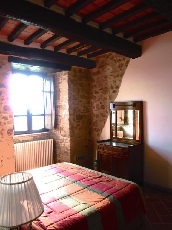 Castello Di Cisterna Aparthotel Gaglietole Εξωτερικό φωτογραφία