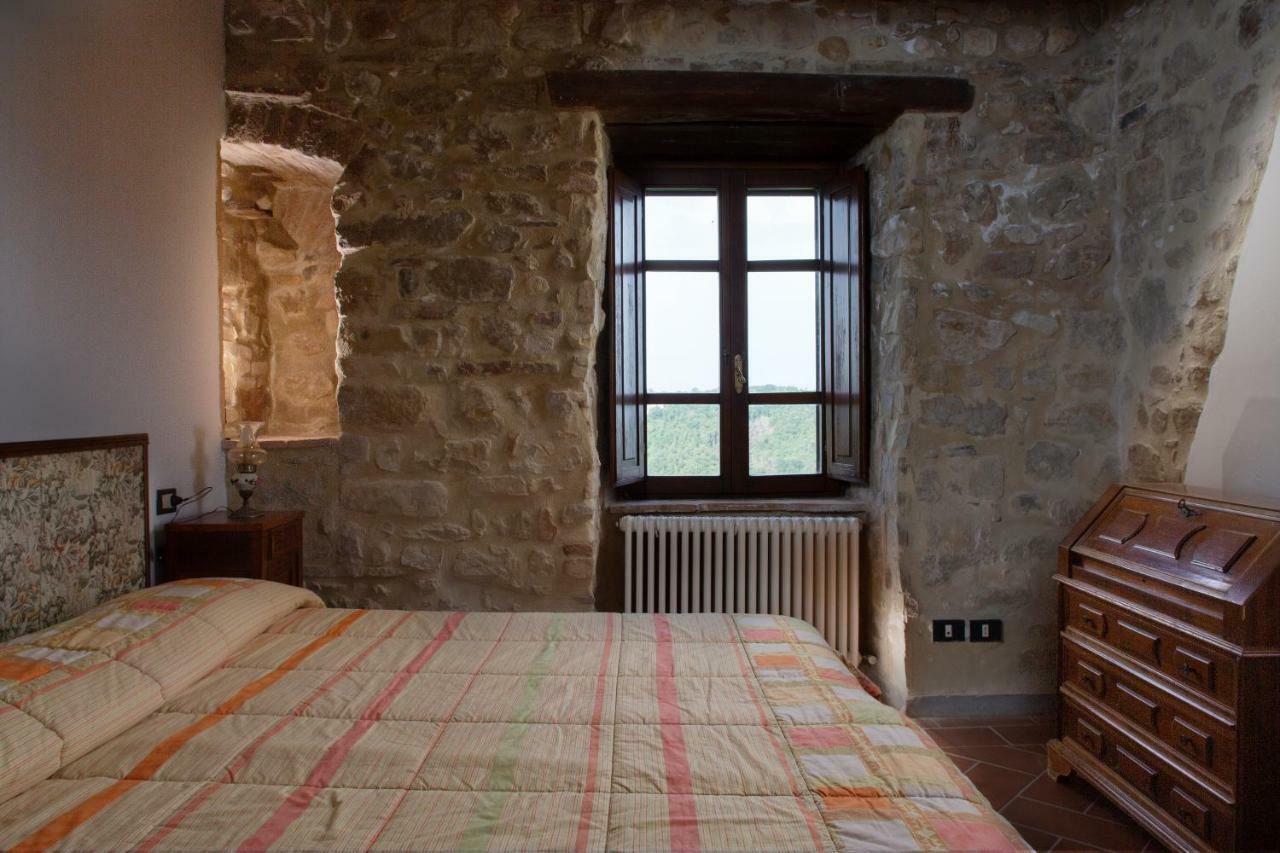 Castello Di Cisterna Aparthotel Gaglietole Εξωτερικό φωτογραφία